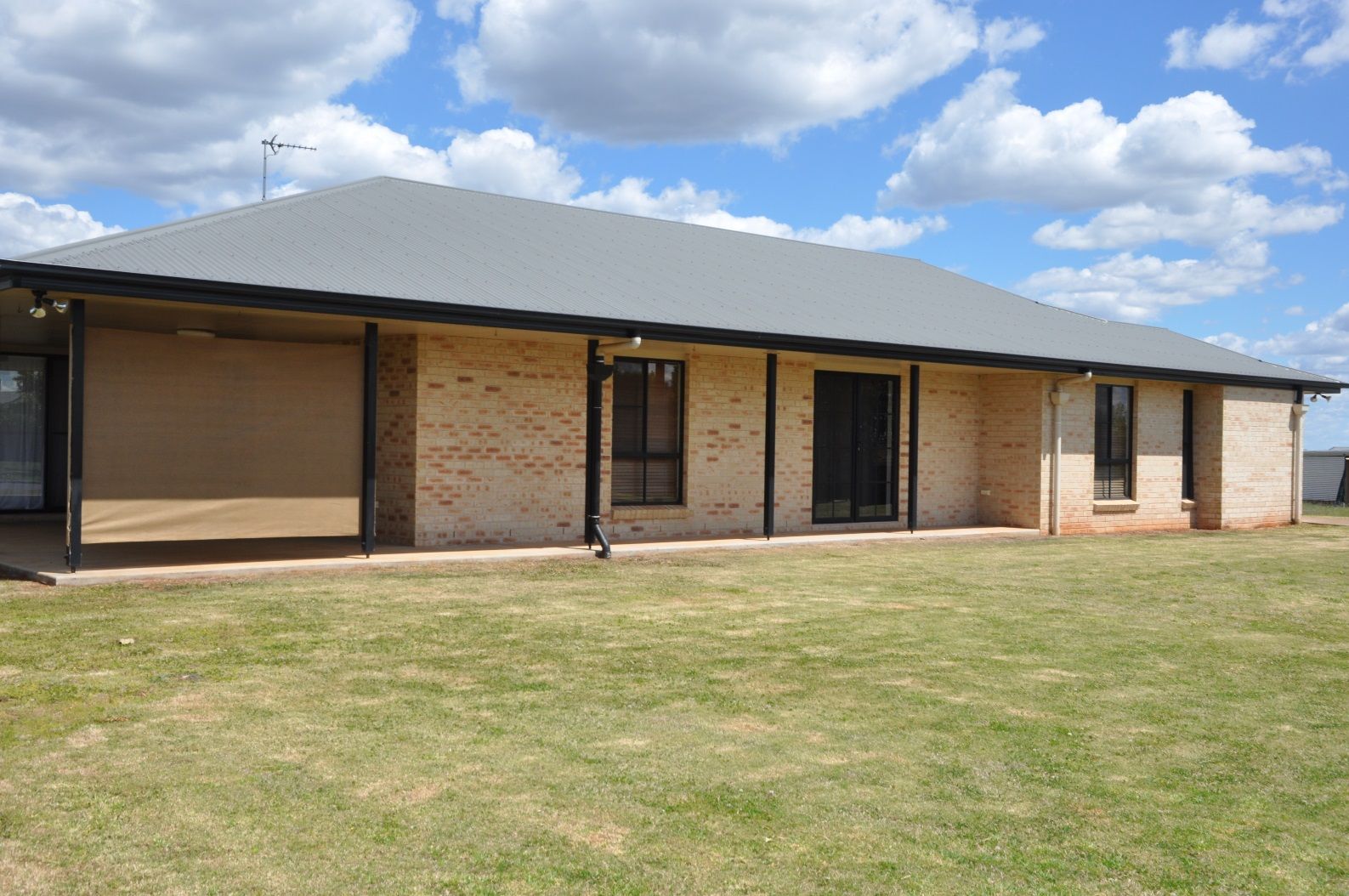 8 Clara Street, Highfields, QLD 4352