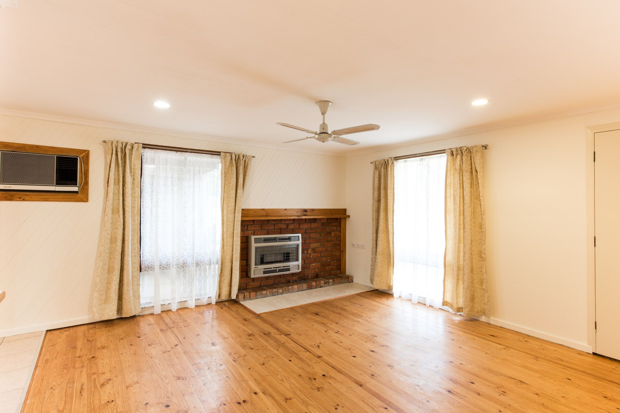 353 Kentucky Avenue, Lavington, NSW 2641
