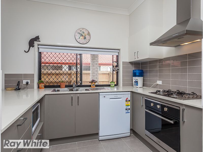 18 Wallarah Parade, North Lakes, QLD 4509