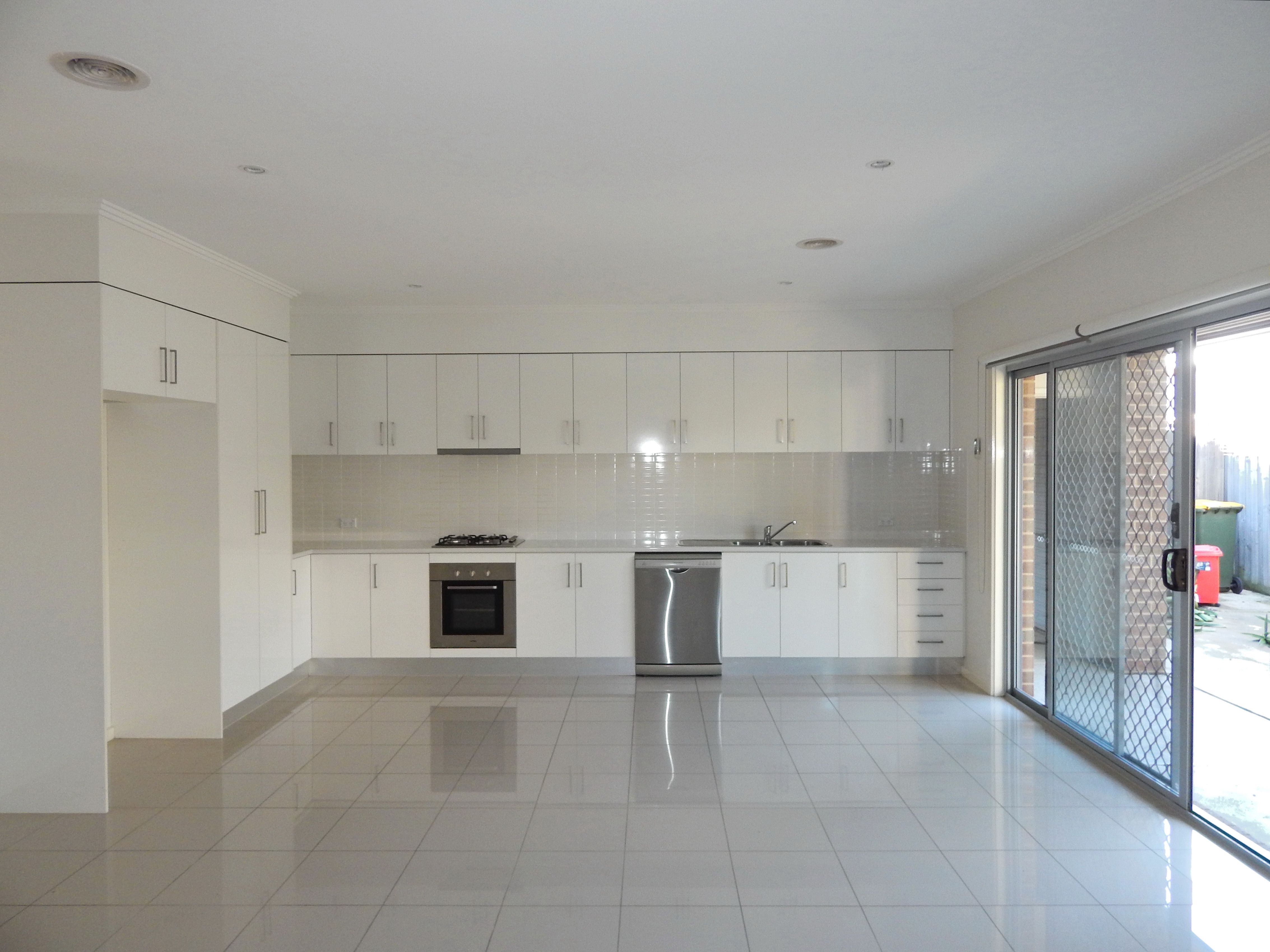2/13 Clarke Street, Thomastown, VIC 3074