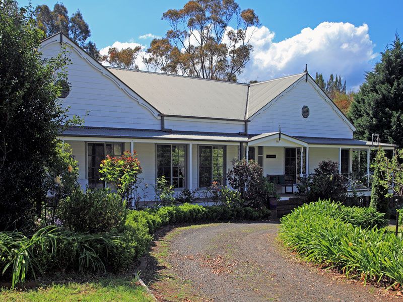 15 Mount Vista Close