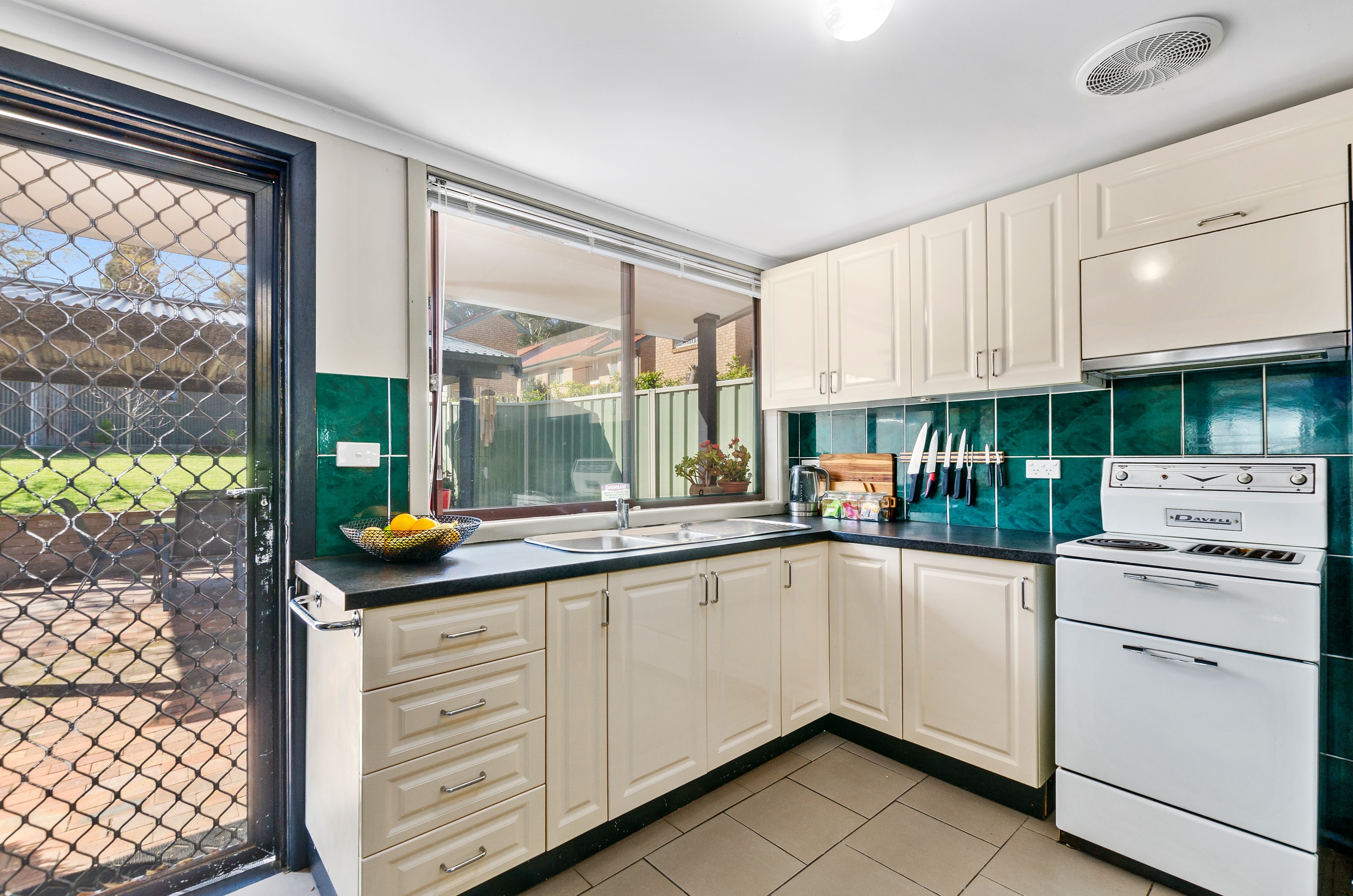 23 Nicholson Road, Woonona, NSW 2517