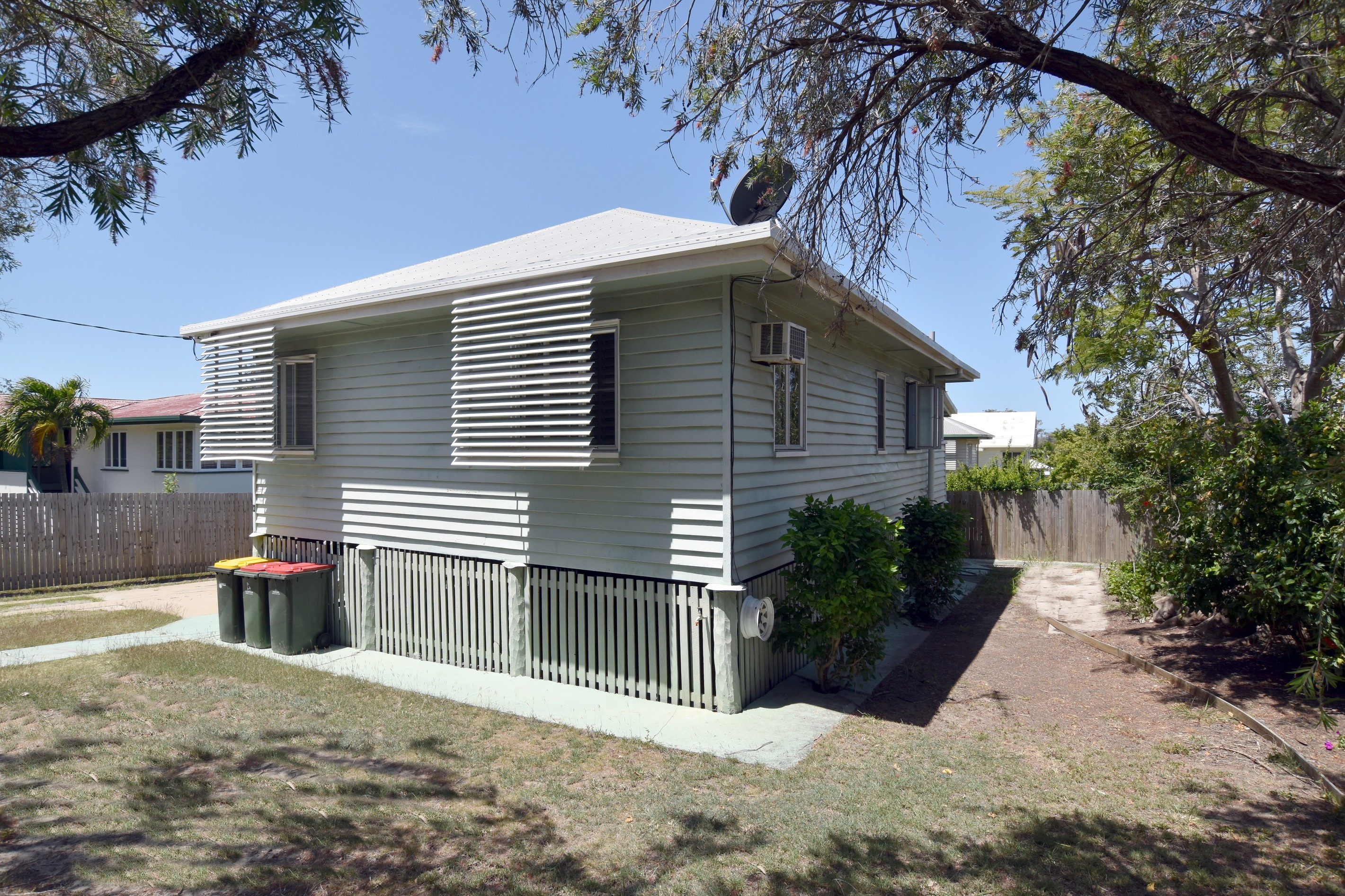 6 Elizabeth Street, South Gladstone, QLD 4680