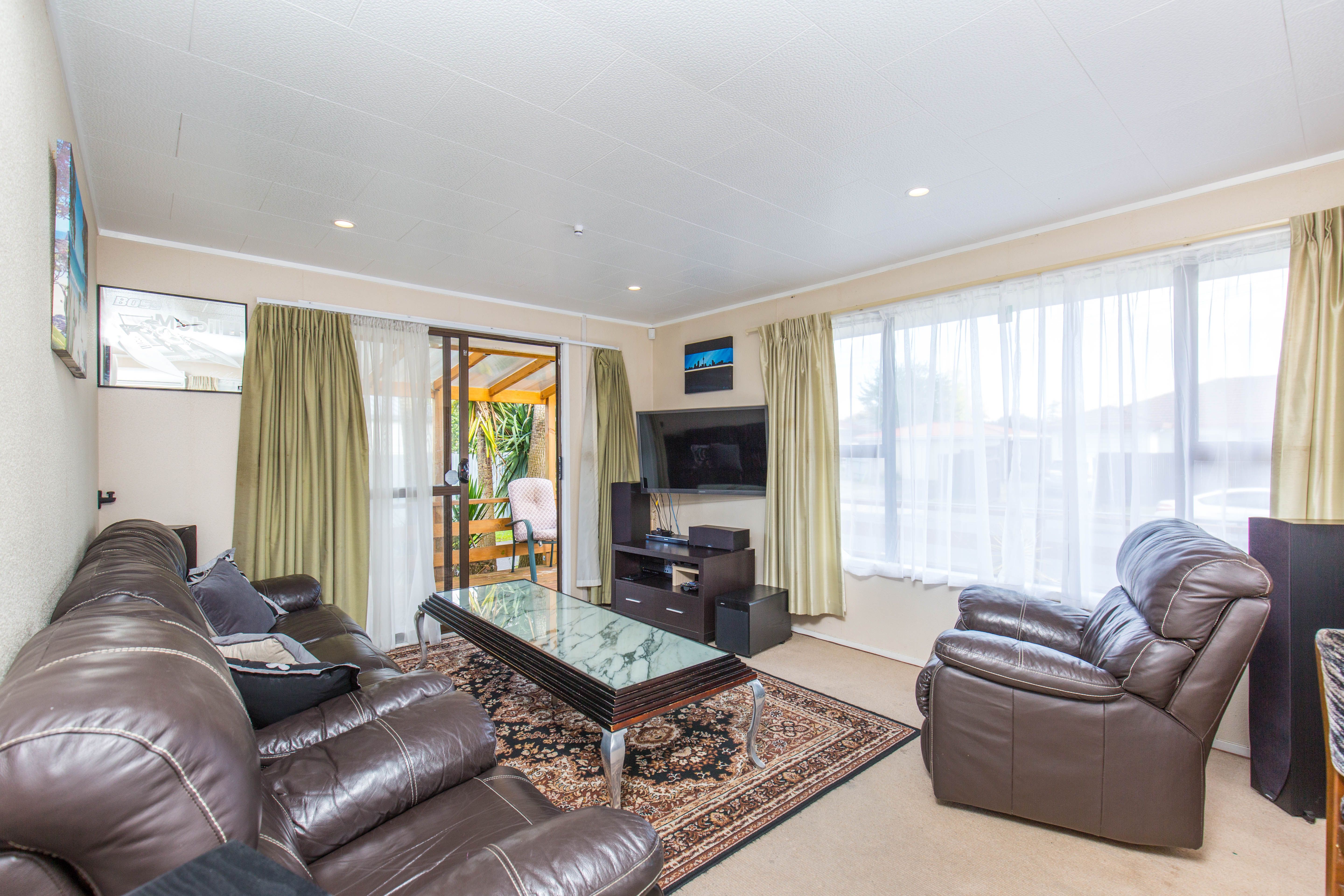 2/42 Sutton Crescent, Papakura, Papakura