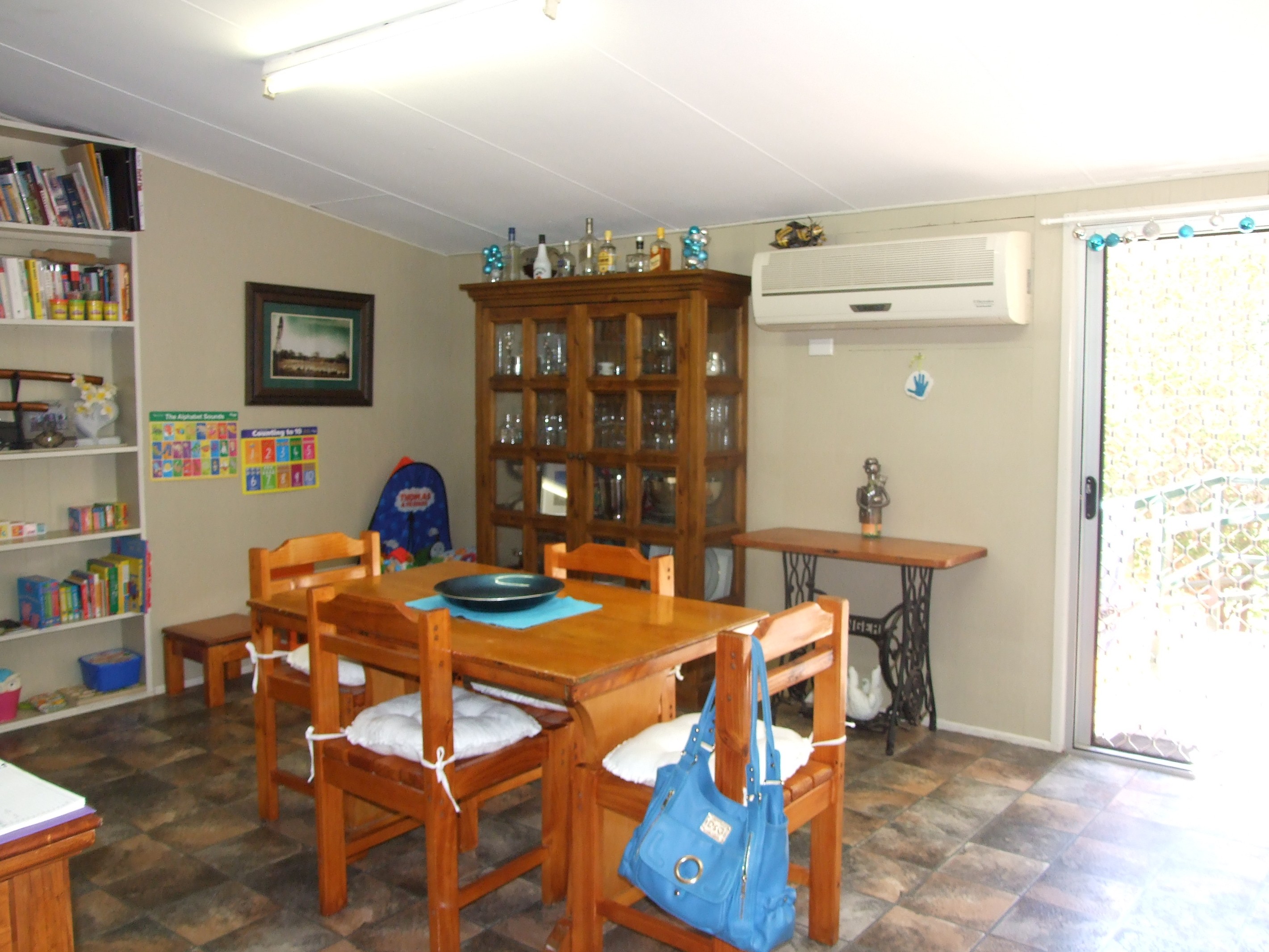 176 Kingfisher Street, Longreach, QLD 4730