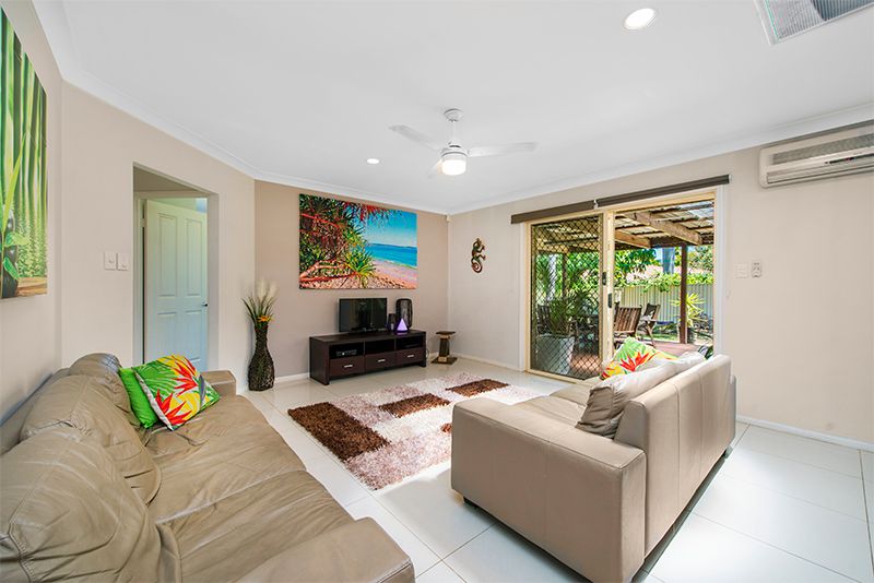 8 Balranald Court, Helensvale, QLD 4212