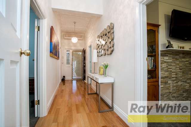 4 Farman Avenue, Hendon, SA 5014