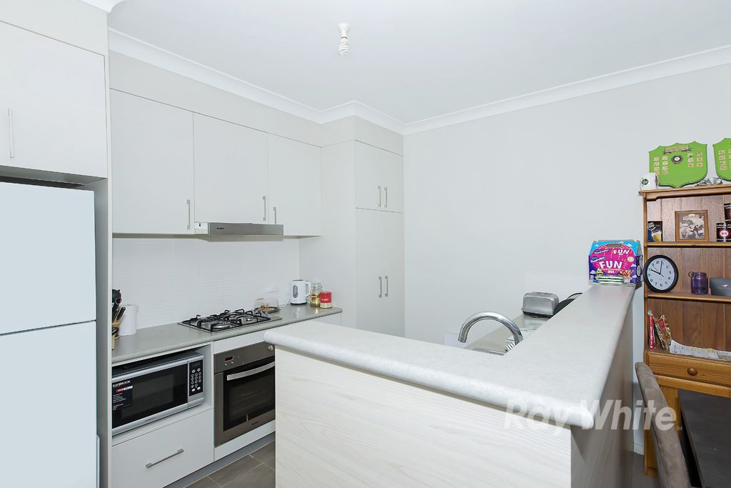 37 Kestrel Circuit, Shortland, NSW 2307