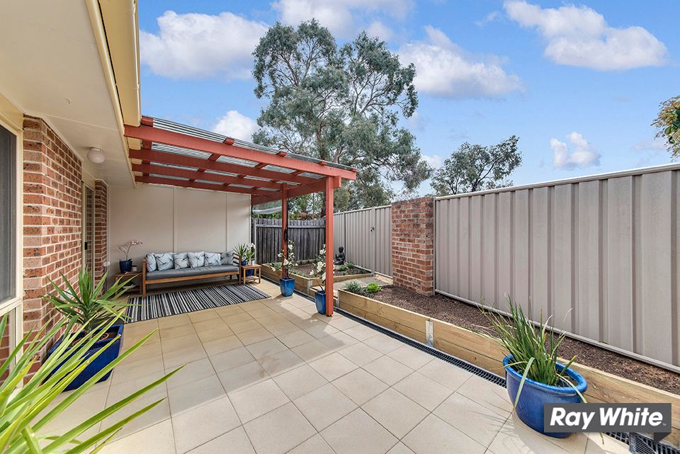 8 Nairn Place, Macquarie, ACT 2614