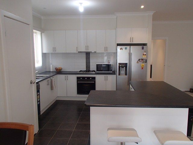 49 Canopus Crescent, Lara, VIC 3212
