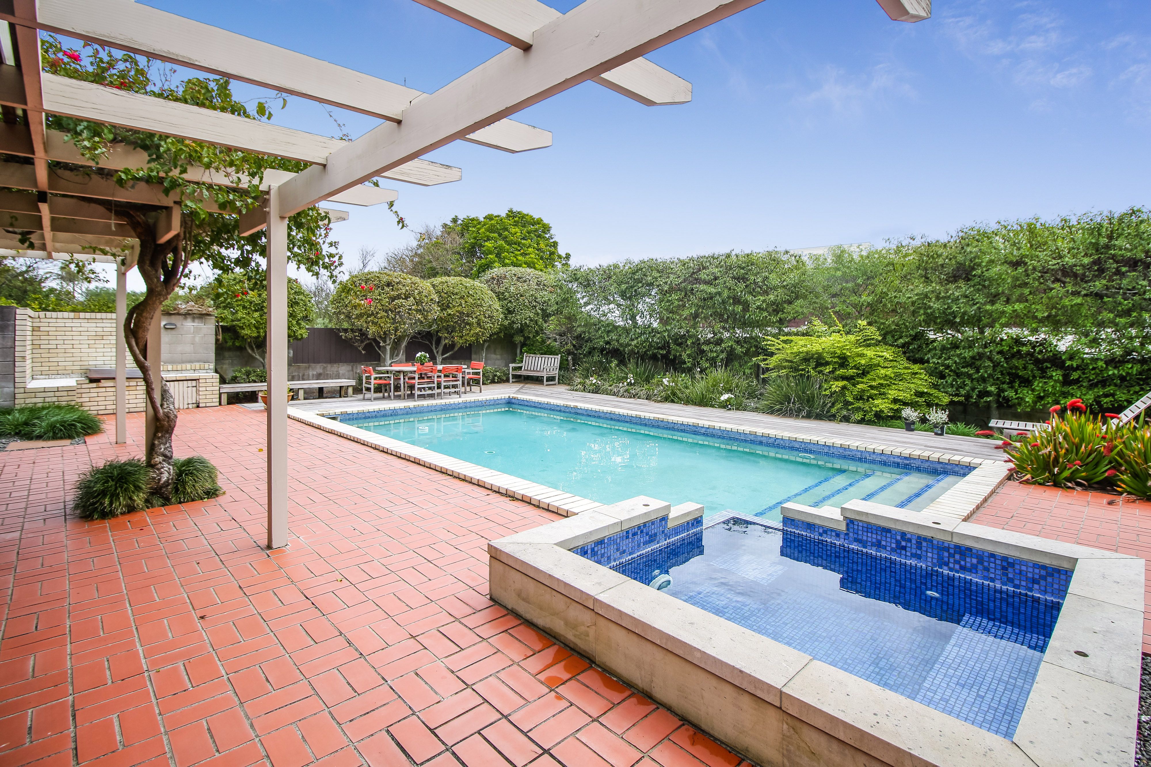 12 Oleander Point, Farm Cove, Manukau City