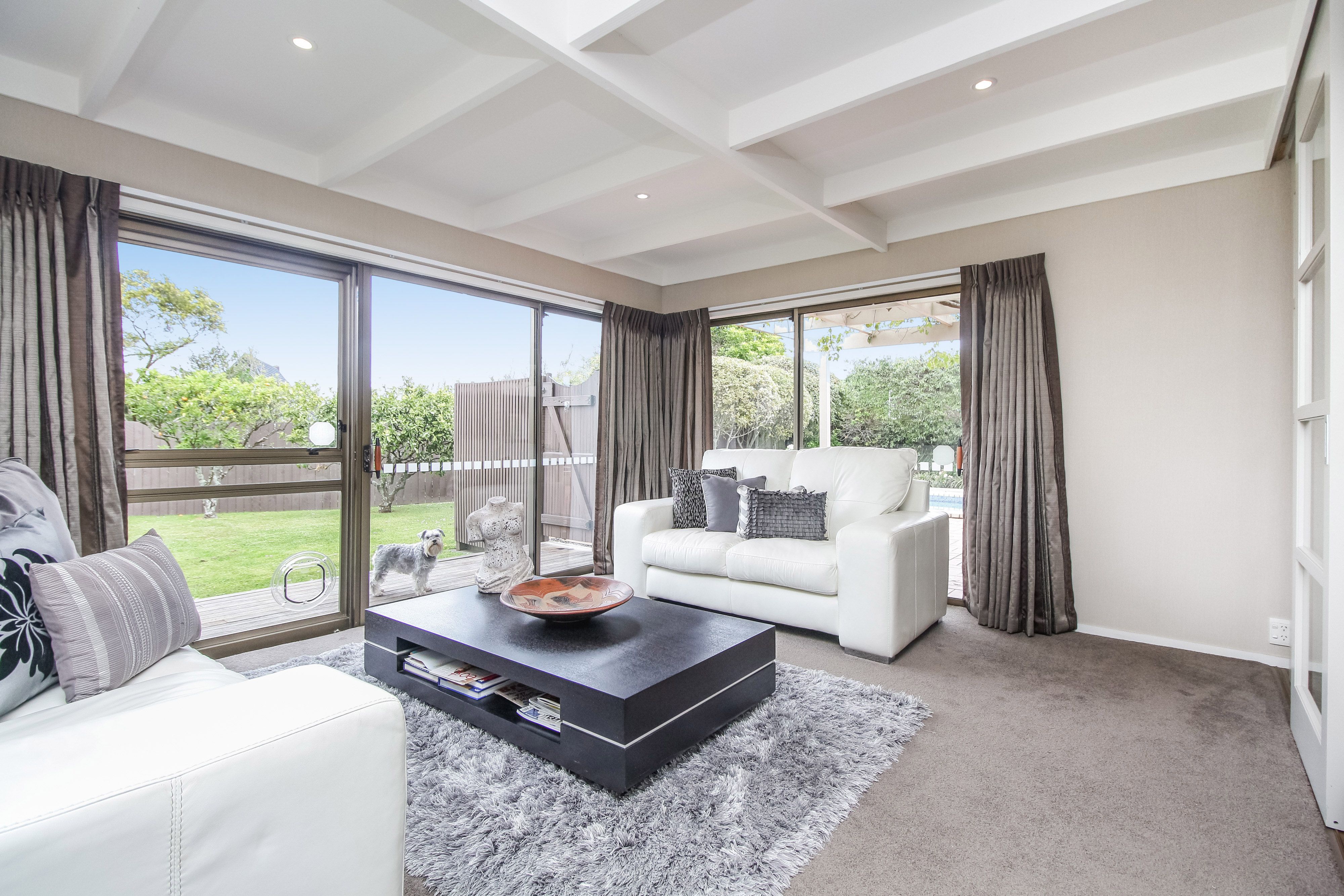 12 Oleander Point, Farm Cove, Manukau City