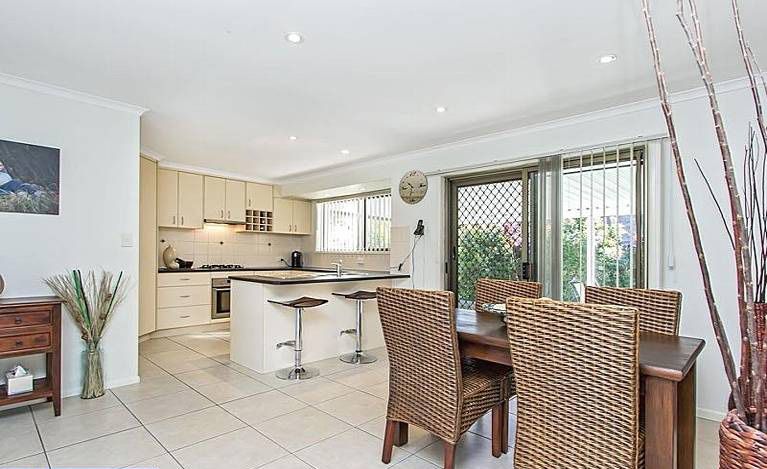 1 Barrine Court, Petrie, QLD 4502