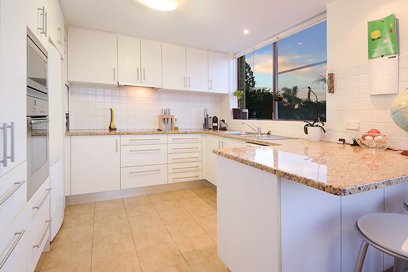 14 Charlton Street, Hamilton QLD 4007