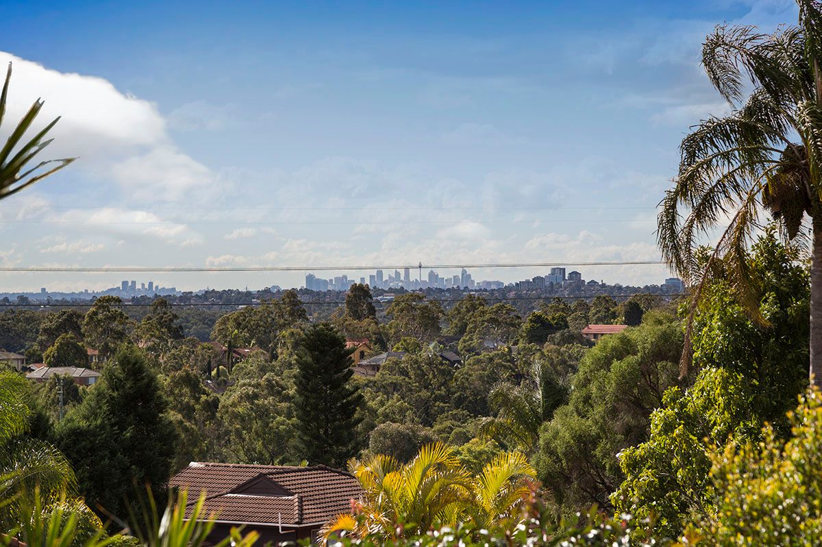 16 Austin Street, Illawong, NSW 2234