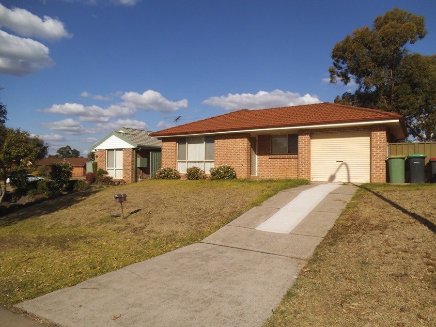 2 Borodin Close, Cranebrook, NSW 2749