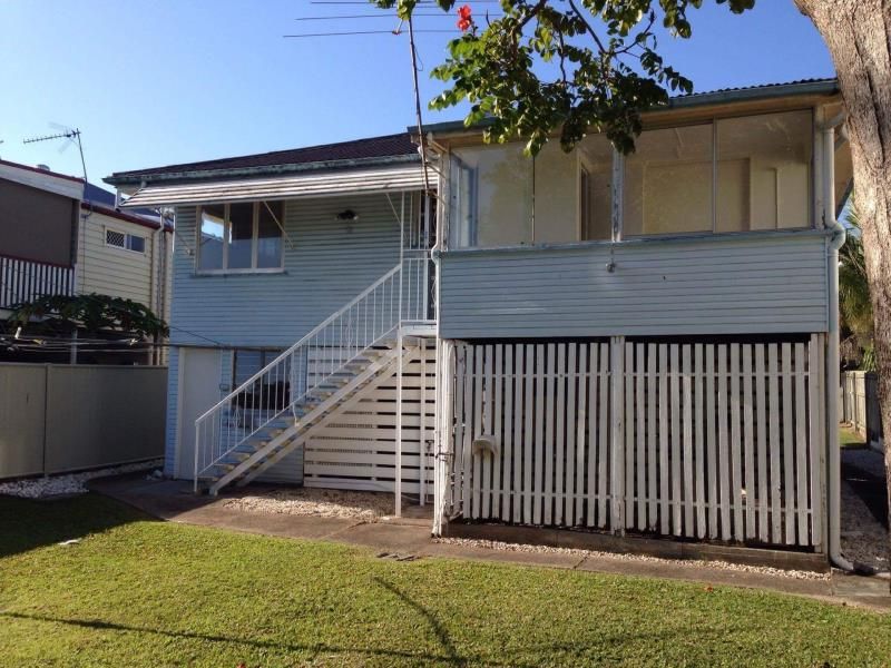 26 Robinson Street, Coorparoo, QLD 4151