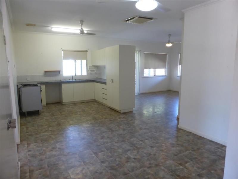 4 Snell Place, Baynton, WA 6714