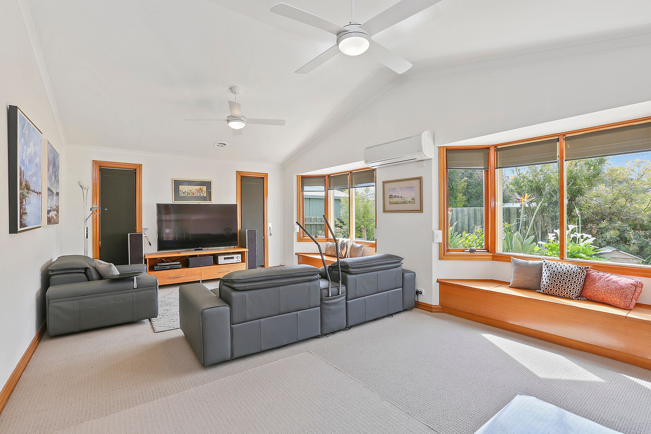 14 Sherwood Grove, Lara, VIC 3212