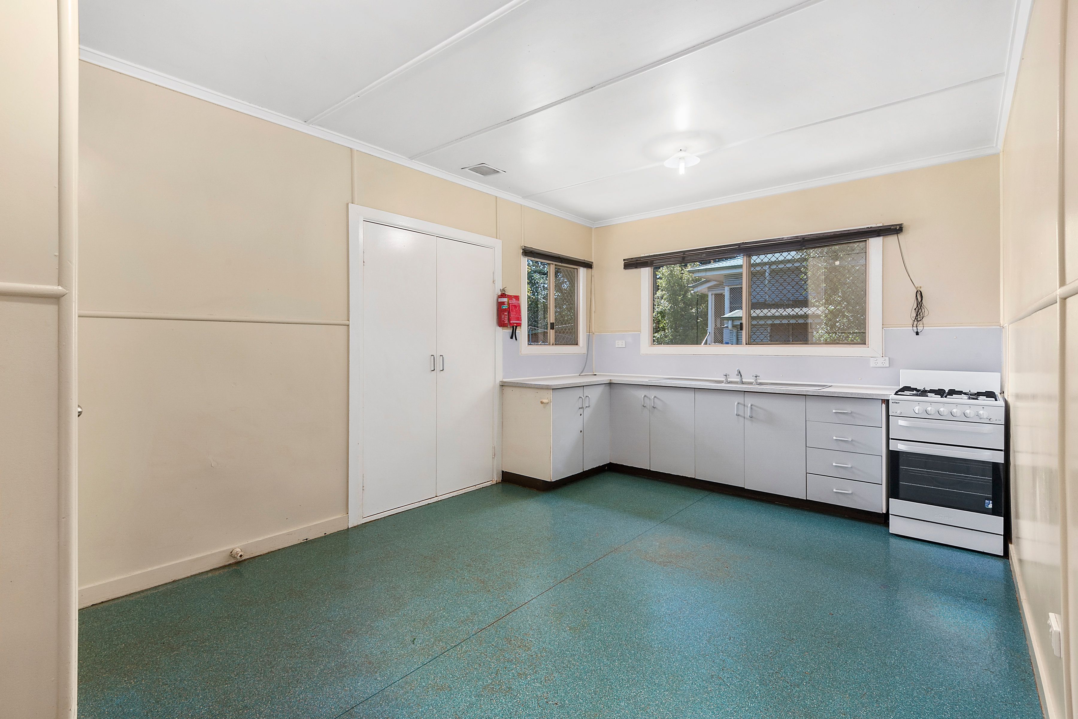 13 Doyle Street, HARLAXTON, QLD 4350