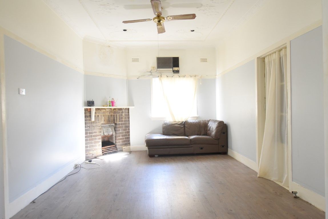 57 PAYTEN Avenue, Roselands, NSW 2196