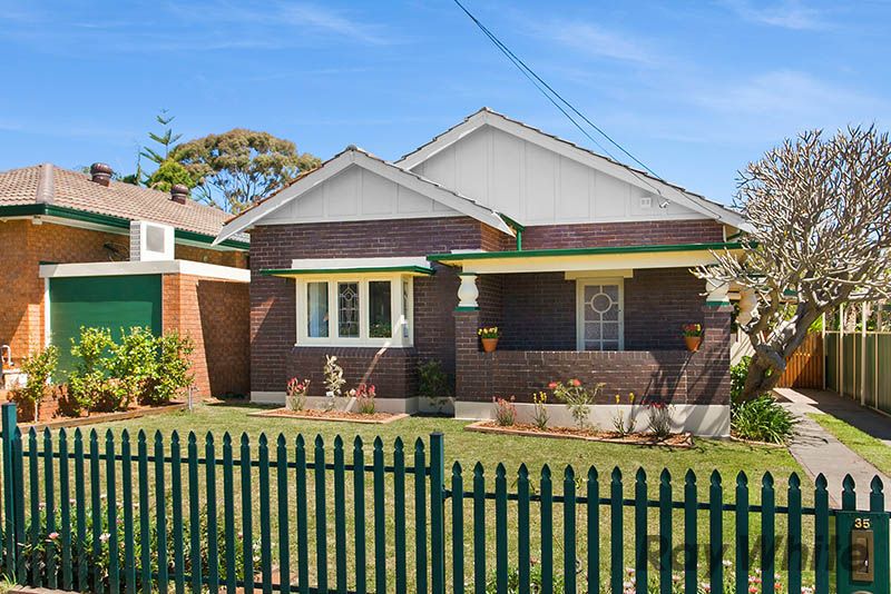 35 Haig Street