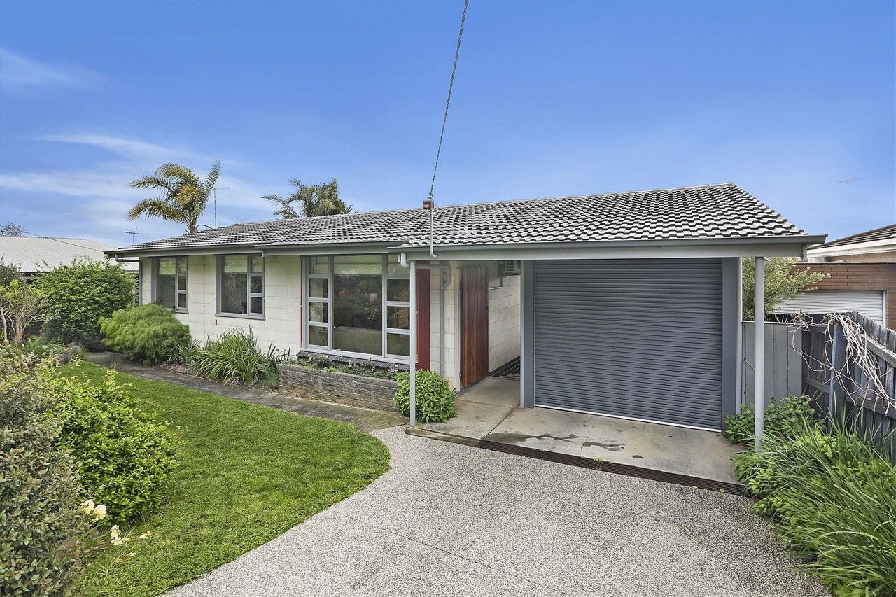 50 Iona Avenue, Belmont, VIC 3216