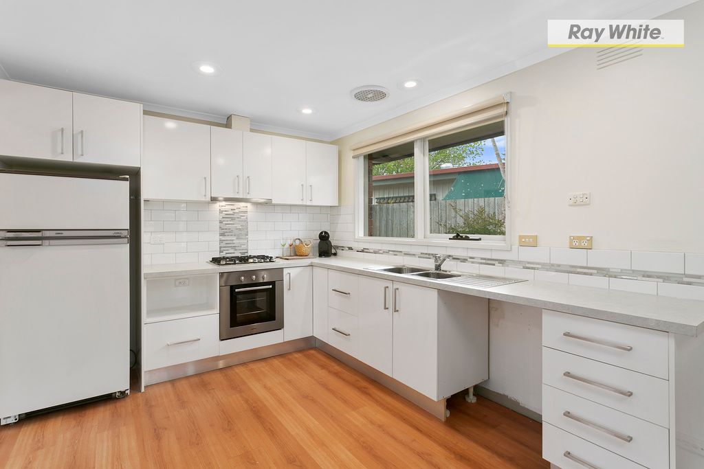 317 Eastbourne Road, Rosebud, VIC 3939