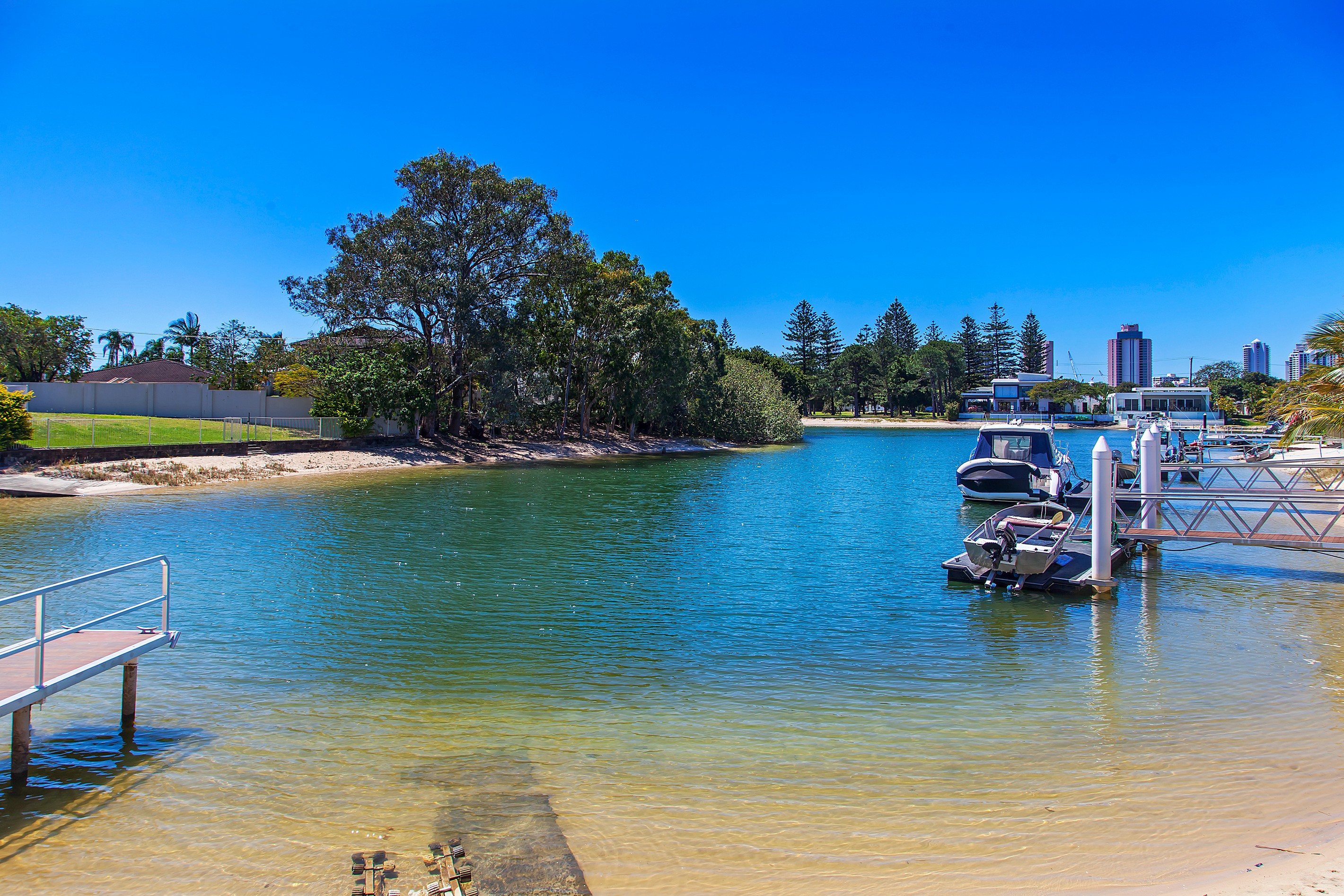 12 Beverley Crescent, Broadbeach Waters, QLD 4218