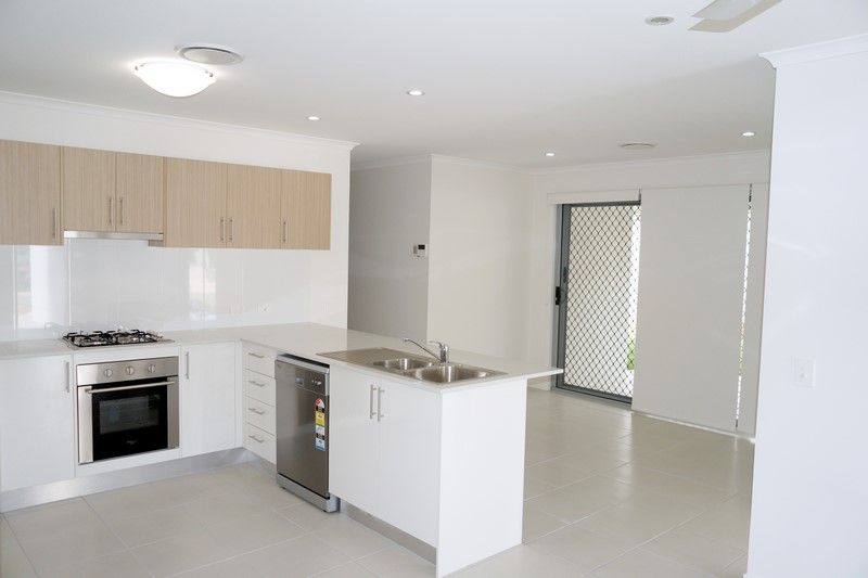 1/34 Petrel Street, Kirkwood, QLD 4680