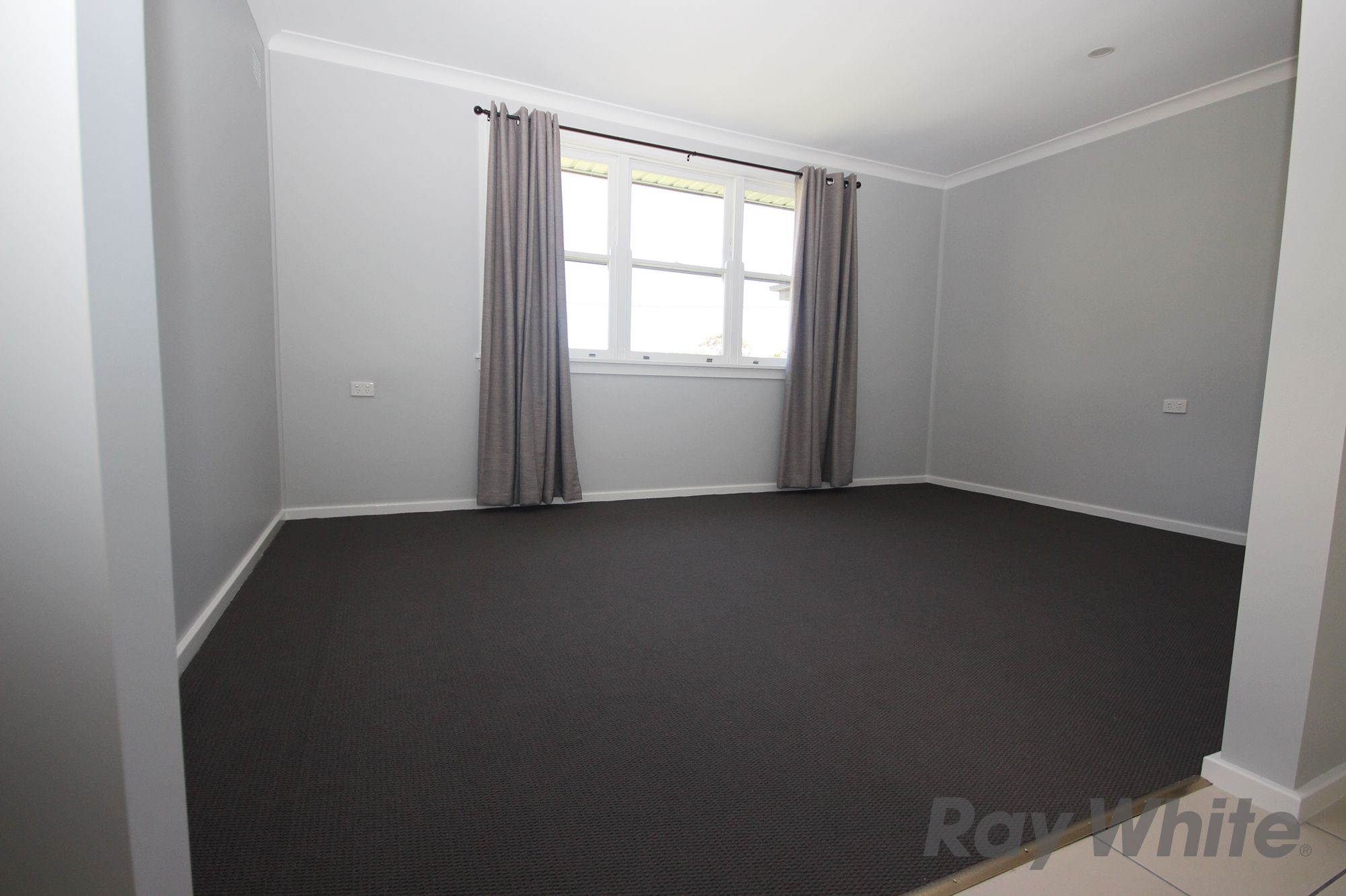 5 Pine Place, Gateshead, NSW 2290