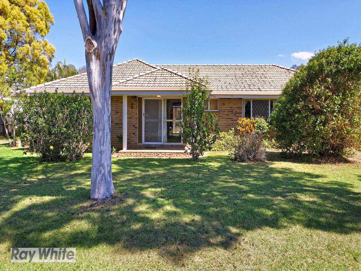 12 Fernlea Avenue, Scarborough, QLD 4020