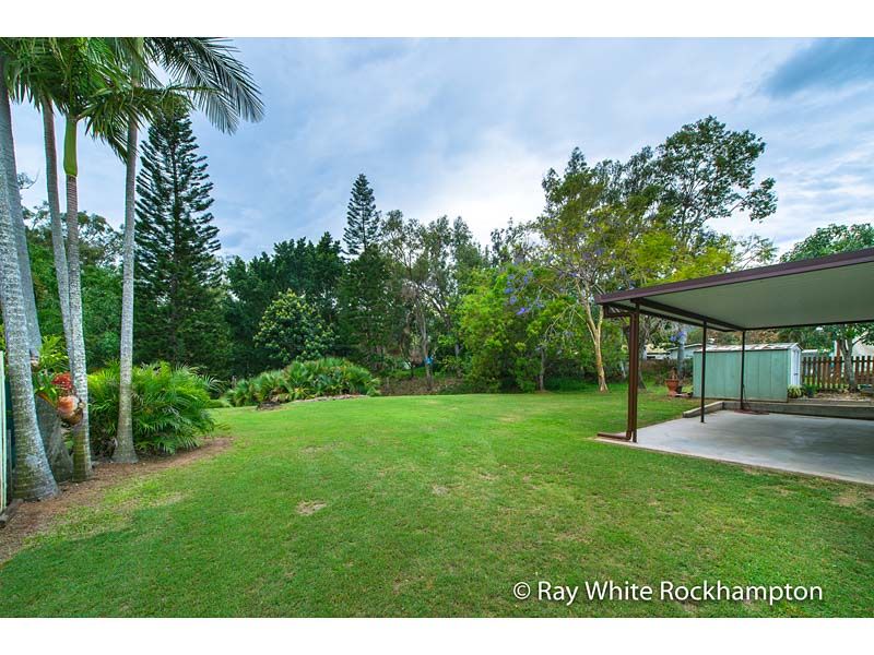 8 O'Shanesy Street, Koongal, QLD 4701