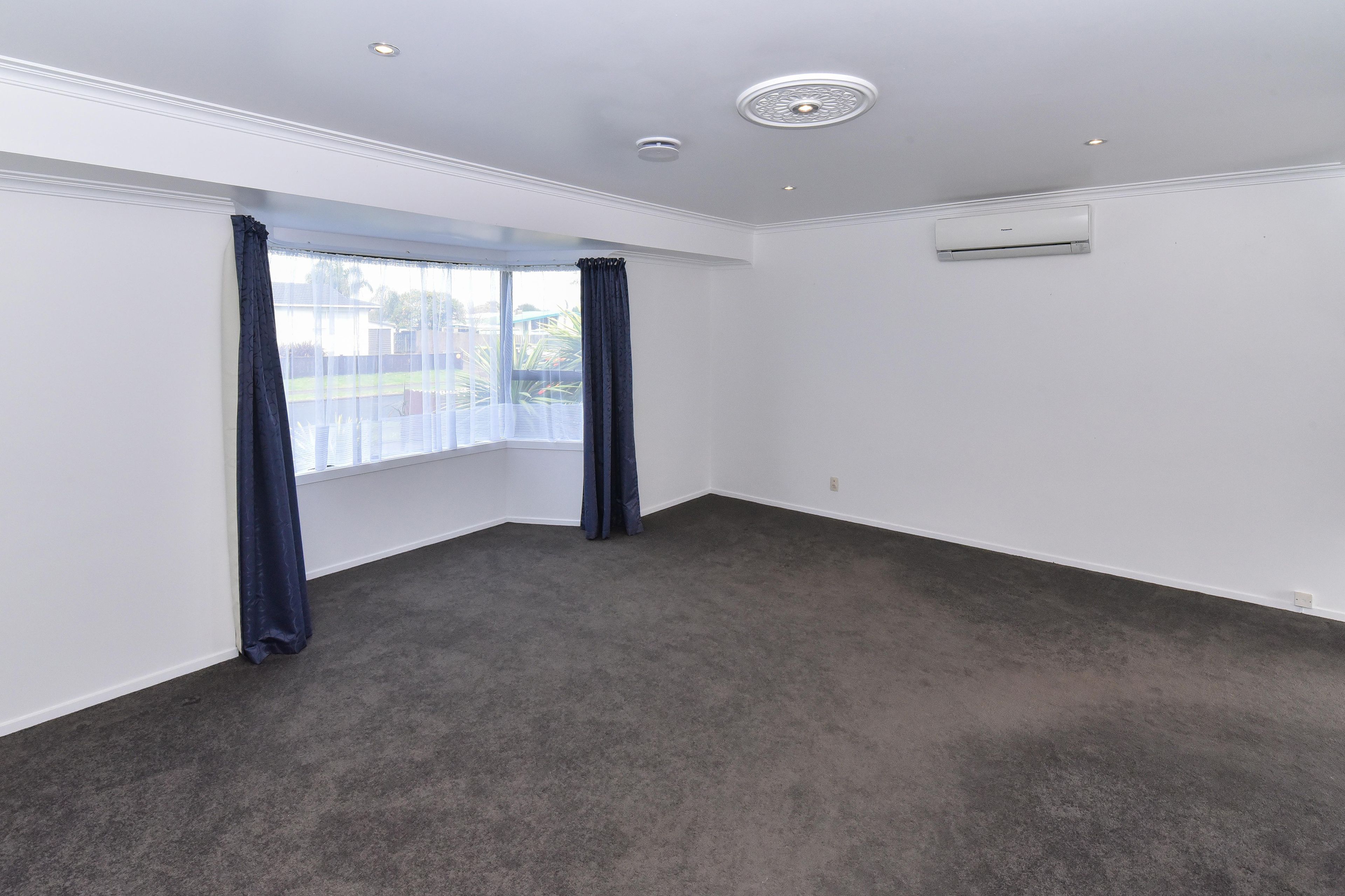 8 Adel Place, Weymouth, Manukau City