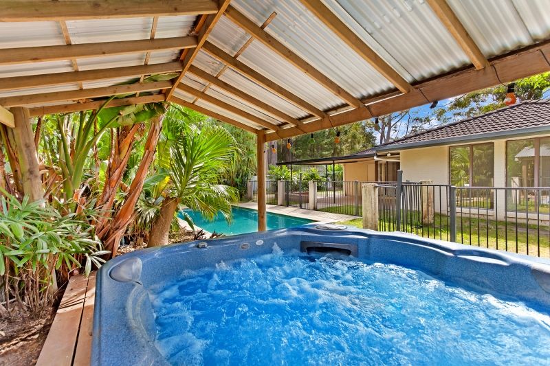 6 Bottlebrush Drive