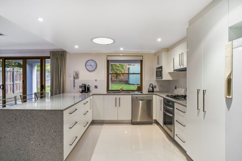 255 Long Street East, Graceville, QLD 4075