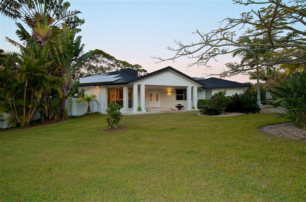 1 Jarvis Place, Arundel QLD 4214