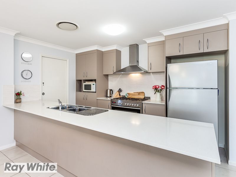 6 Nina Crescent, North Lakes, QLD 4509