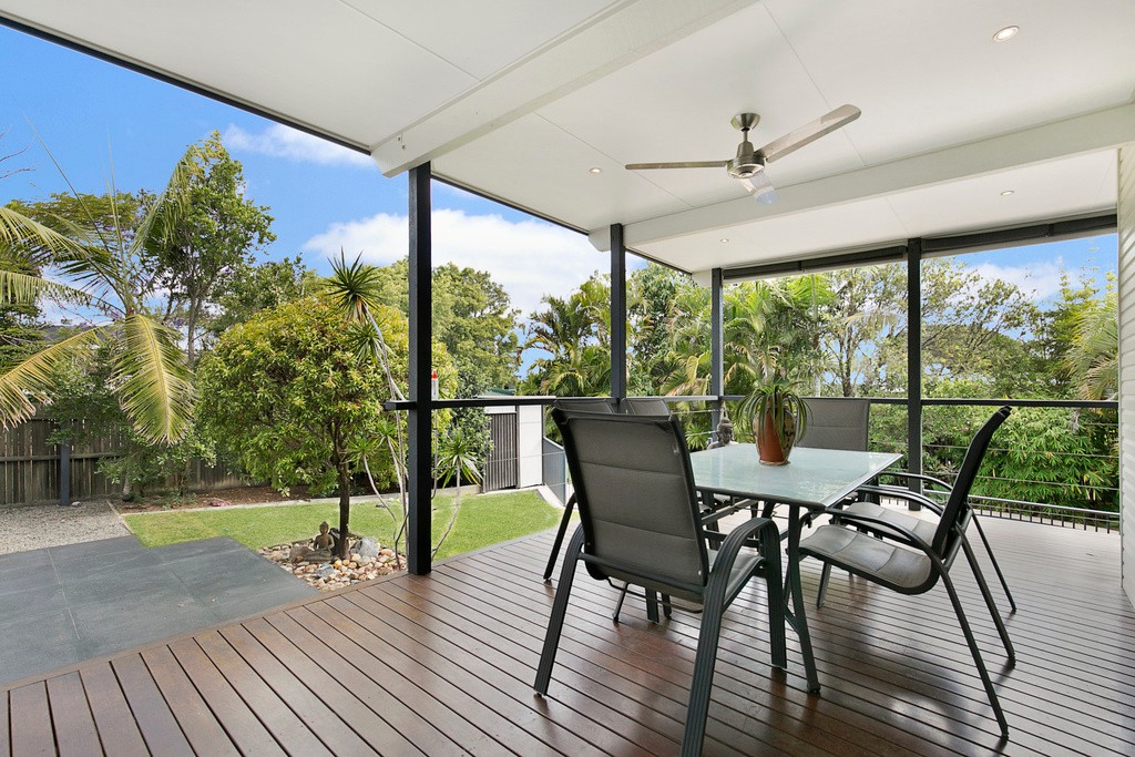 17 Kurts Street, Holland Park West, QLD 4121