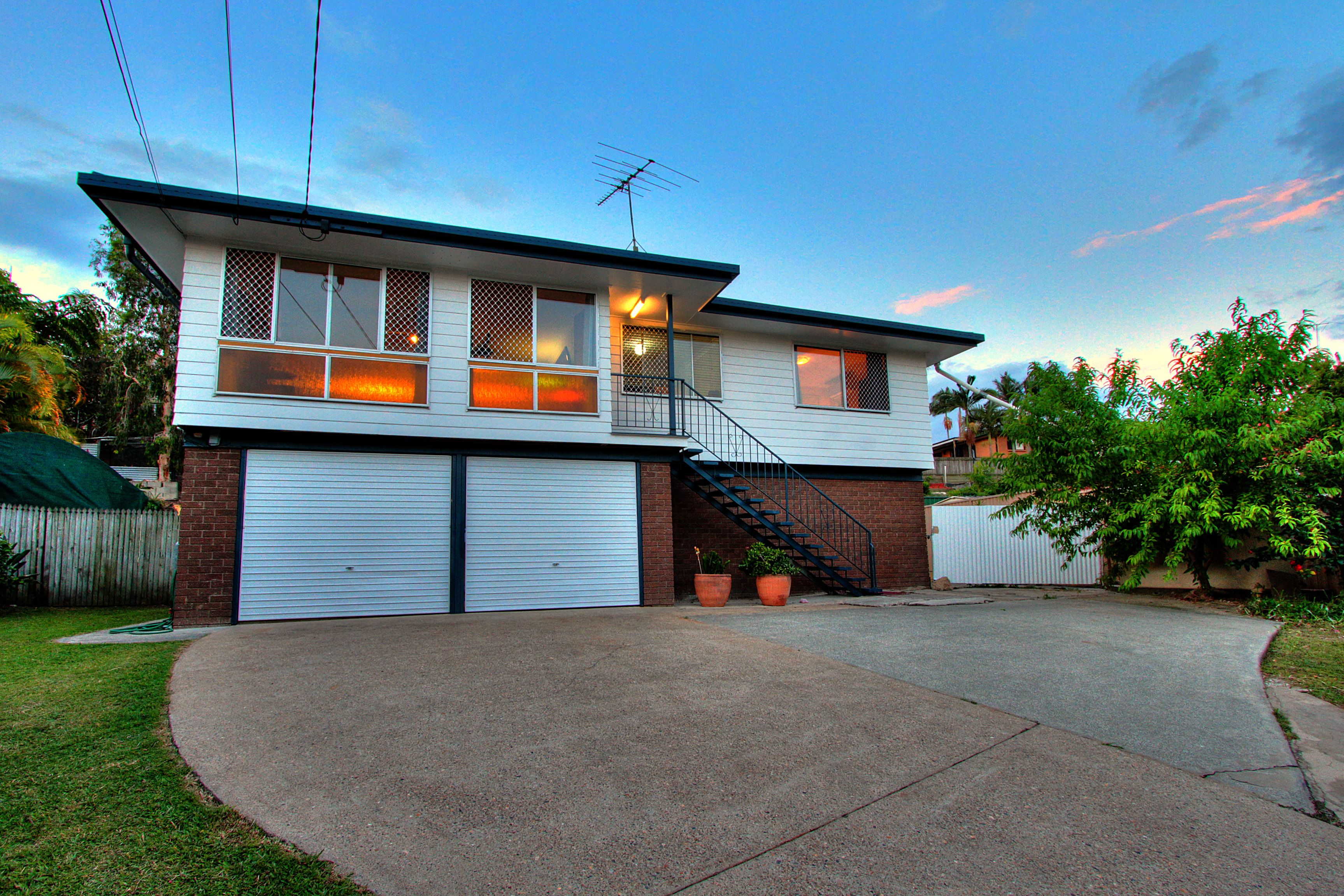 11 Juanita Grove, Springwood, QLD 4127