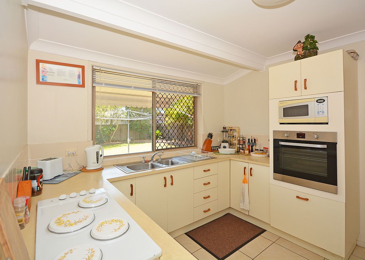30 Bunker Avenue, Urraween, QLD 4655