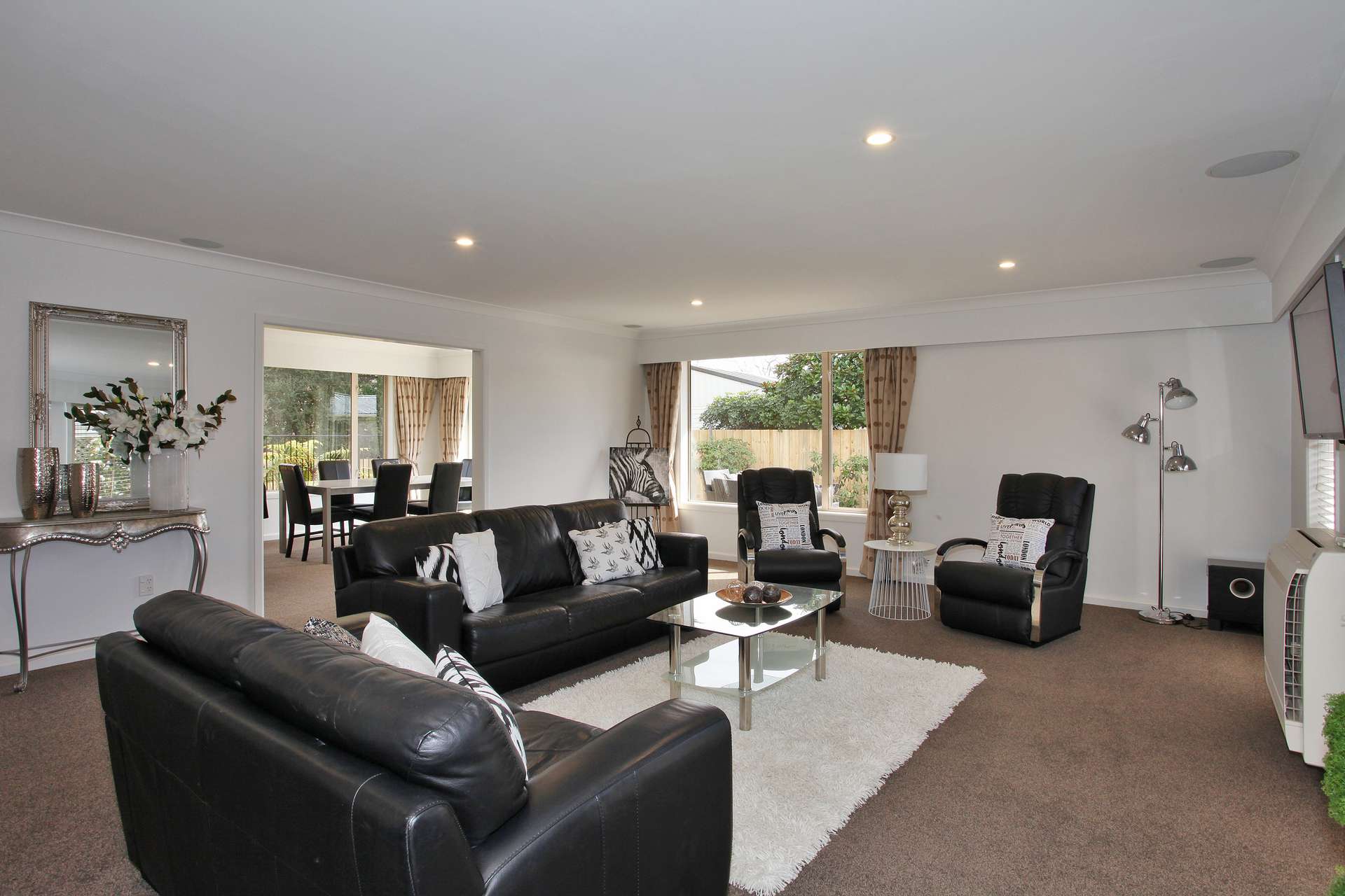 88 Greenpark Street photo 3