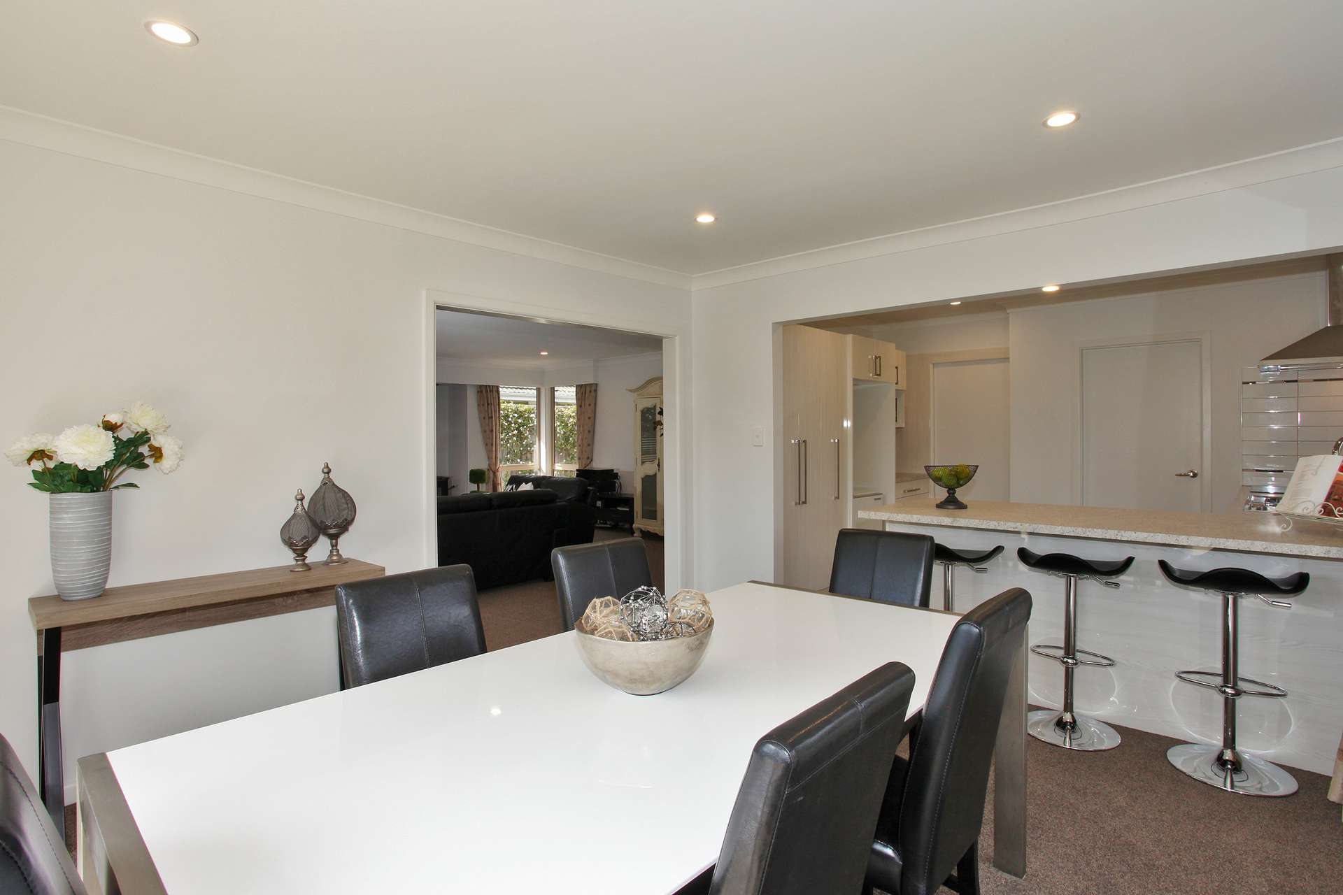 88 Greenpark Street photo 8