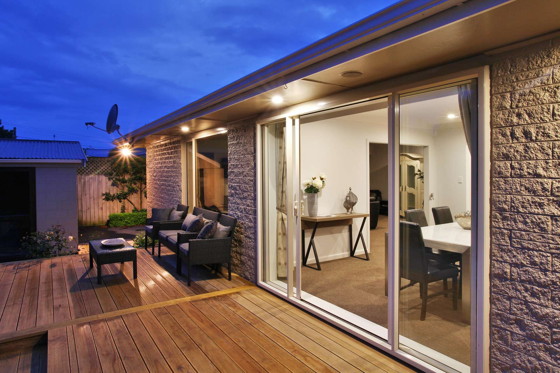 88 Greenpark Street photo 1