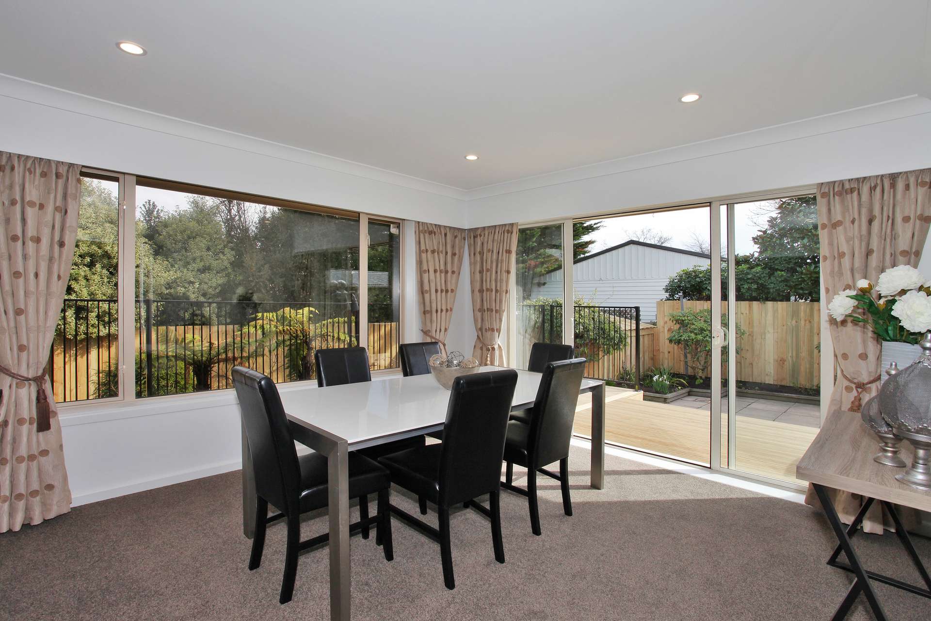88 Greenpark Street photo 9