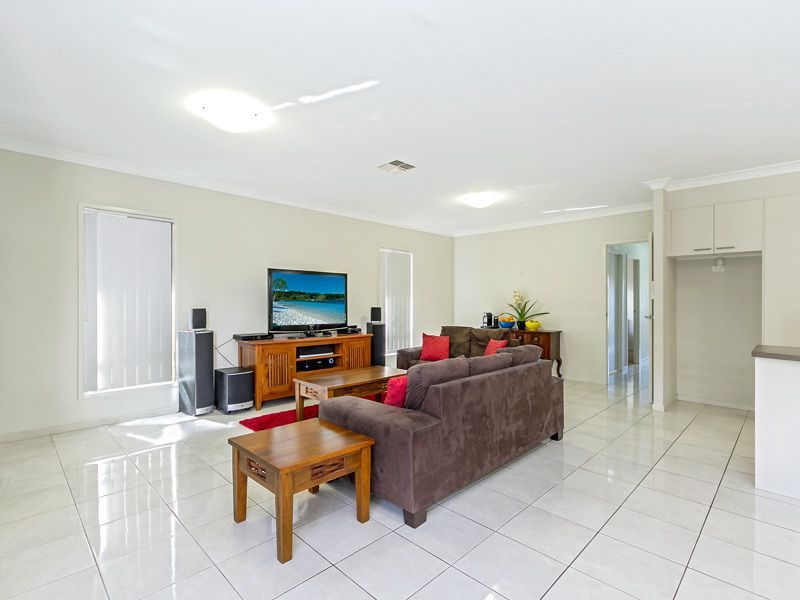 8 Moorhen Lane, North Lakes, QLD 4509