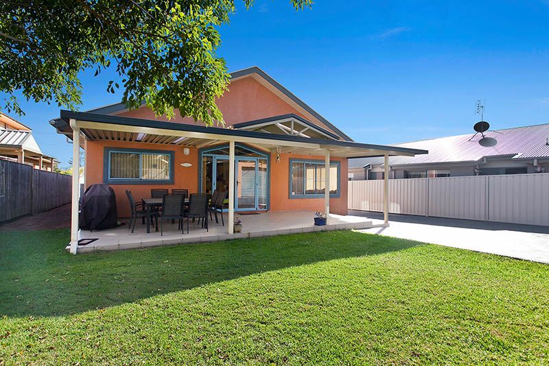 11 Junction Road, Barrack Point, NSW 2528