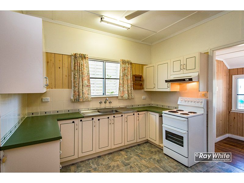 11 Alick Street, Park Avenue, QLD 4701