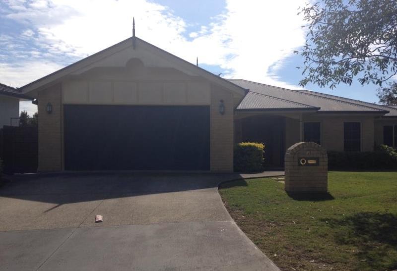 57 Brookeside Crescent, Seventeen Mile Rocks, QLD 4073