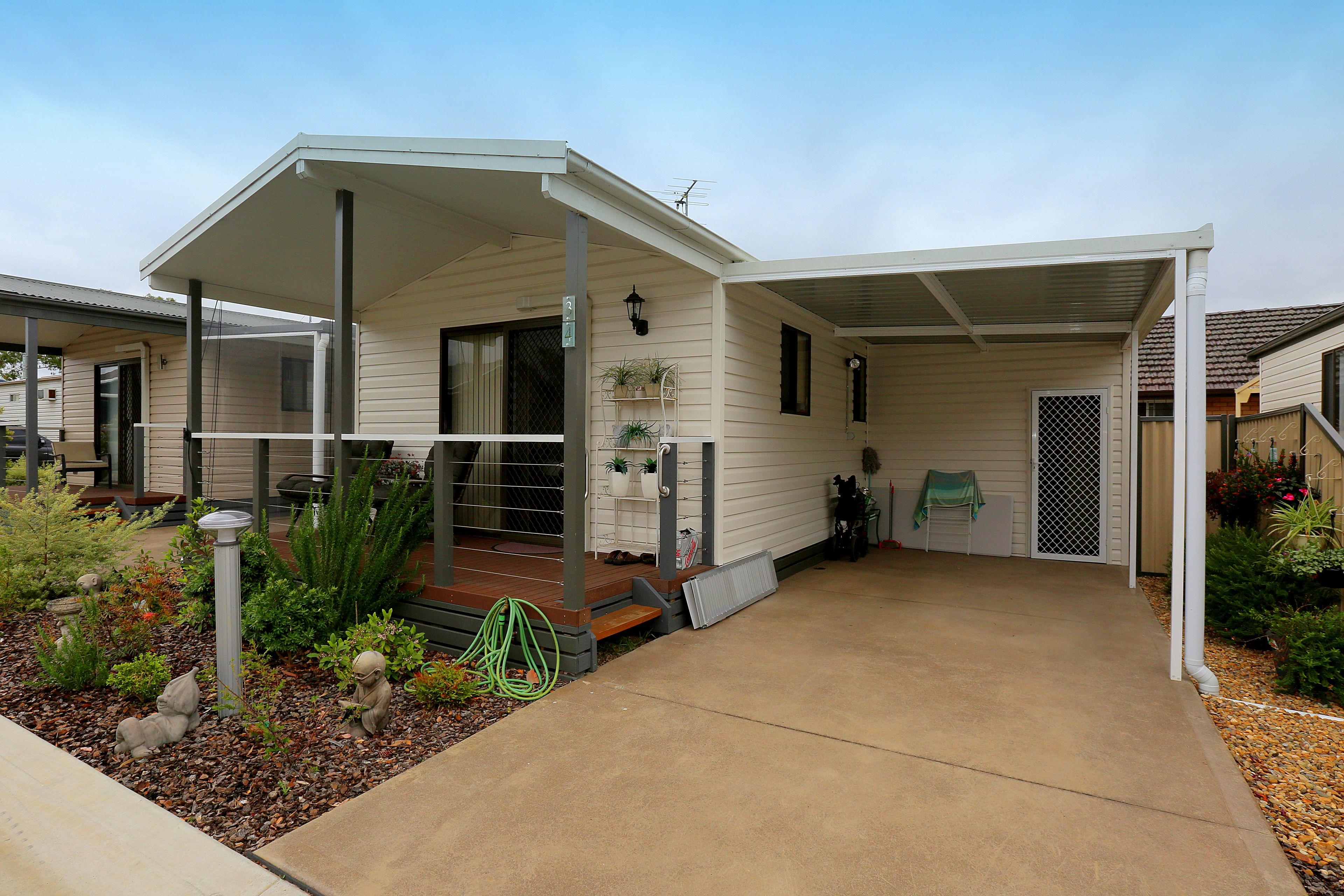 713 Hume Highway